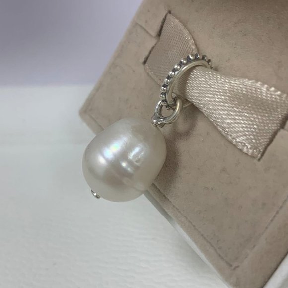 Pandora Freshwater Cultured Baroque Pearl Pendant - Picture 3 of 4